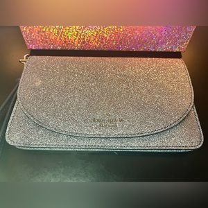 Kate Spade Joeley small multifunctional wristlet in Dusk Navy